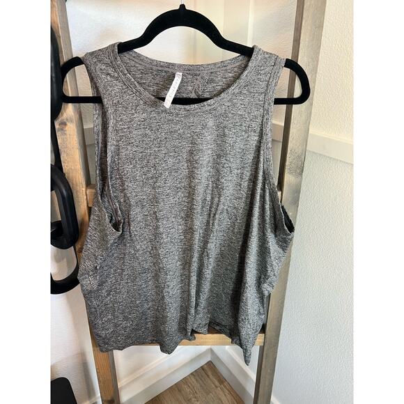 Fabletics Tank - Picture 1 of 5